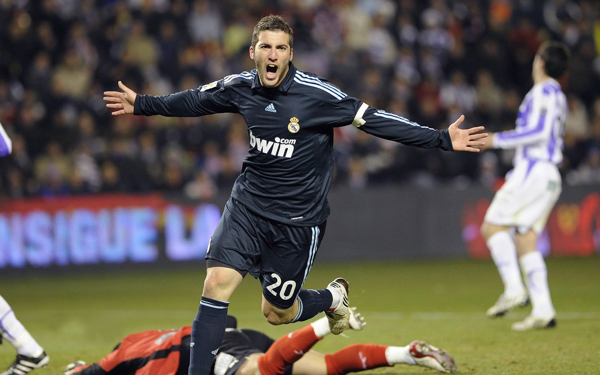 “哈兰德依赖症”显现?曼城3-1伯恩茅恩后重回正轨